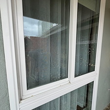 Rain-or-shine-Top-window-and-solar-panel-cleaning-in-Long-Beach-CA 4