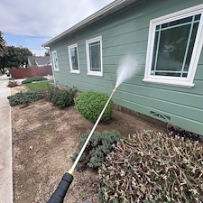 Best-Window-Cleaning-and-Pressure-Washing-Services-in-Long-Beach-CA 0