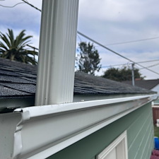 Best-Window-Cleaning-and-Pressure-Washing-Services-in-Long-Beach-CA 4