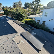 Revive-Shine-Gutter-and-Window-Cleaning-in-Long-Beach-CA 7